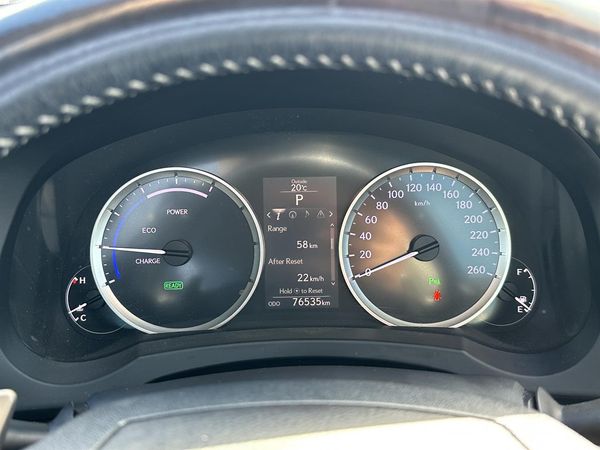 2015 Lexus IS 300h Hybrid.Sunroof.Cruise control.Alarm.10 Airbags.Rear camera.Park sens. Carousel 9