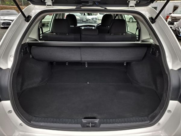 2016 Toyota Corolla Fielder.Hybrid.Rear camera.New tires. Carousel 17