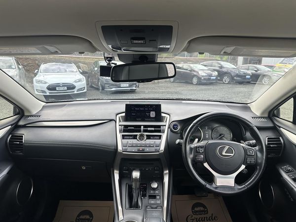 2015 Lexus NX 300h Hybrid.Leather.Safety radar.Blind spot.360°camera.Park sensors.Alarm. Carousel 4