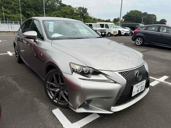 2013 Lexus IS 300h Transit F-Sport