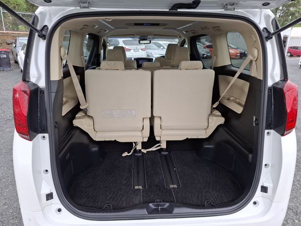 2018 Toyota Alphard 8 seater.Rear camera.8 SRS Airbags. Carousel 18