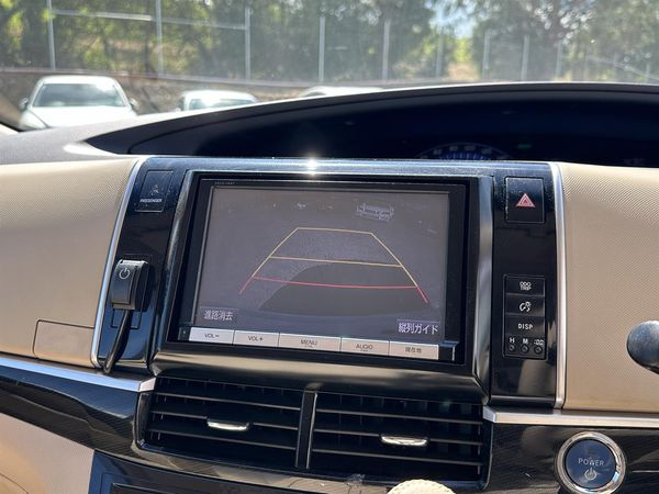 2015 Toyota Estima Aeras.Hybrid.Cruise control.Rear camera.Elctric doors. Carousel 8