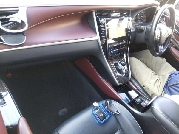 2014 Toyota Harrier Transit Hybrid 4WD Elegance Carousel 3
