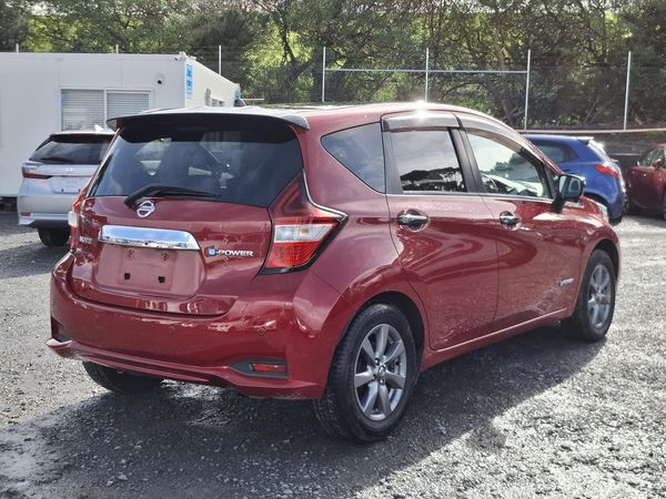 2018 Nissan Note E-power.360 camera.Safety radar.Park sensors.Lane assist. Carousel 16