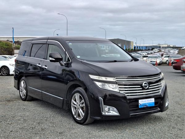 2013 Nissan Elgrand 250 Highway star.Rear camera.Button start.