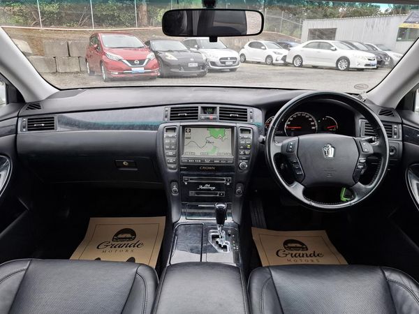 2005 Toyota Crown Athlete.Sunroof.Leather.Cruise control.Rear camera.Alarm. Carousel 4