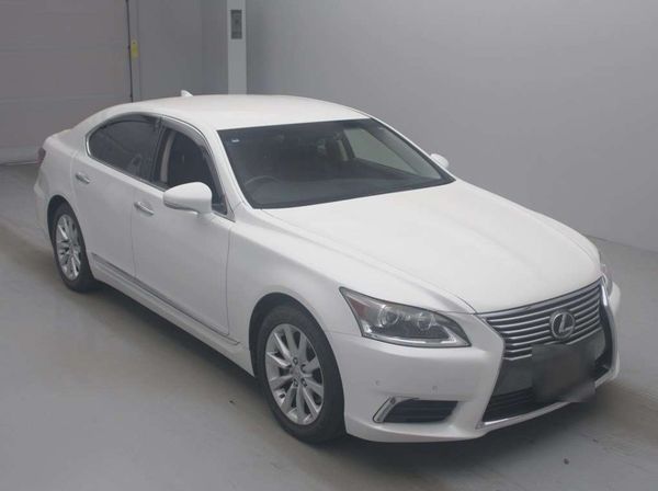 2014 Lexus LS 460 Transit C Package I Pack
