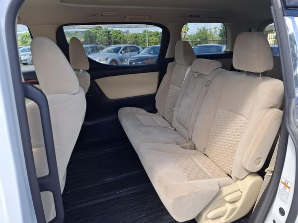 2016 Toyota Vellfire Hybrid.Radar cruise.Rear camera.Park sens.8 Airbags. Carousel 4