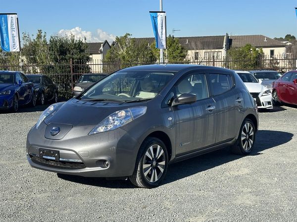 2017 Nissan Leaf 30KW.SOH 75%.BOSE.360°camera.Cruise control. Carousel 13