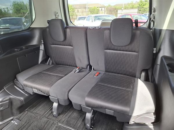 2017 Nissan Serena Highway star.Hybrid.Pro-pilot.Radar cruise.360°camera.Park sensors. Carousel 7