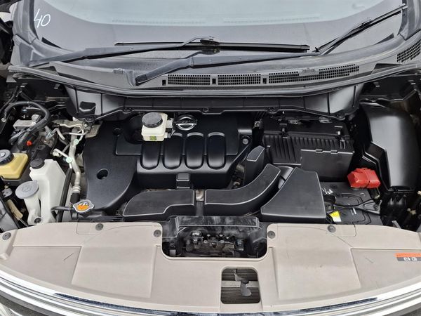 2013 Nissan Elgrand 250 Highway star.Rear camera.Button start. Carousel 10
