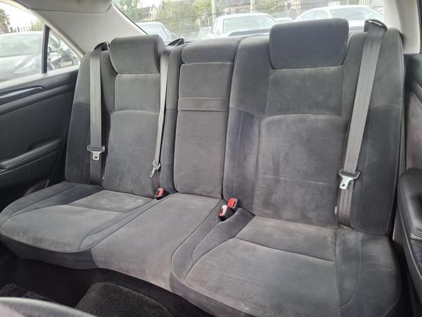2005 Toyota Crown Athlete.Sunroof.Cruise control.LOW KM. Carousel 4