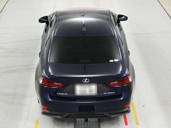 2014 Lexus IS 300h Transit Hybrid Carousel 3