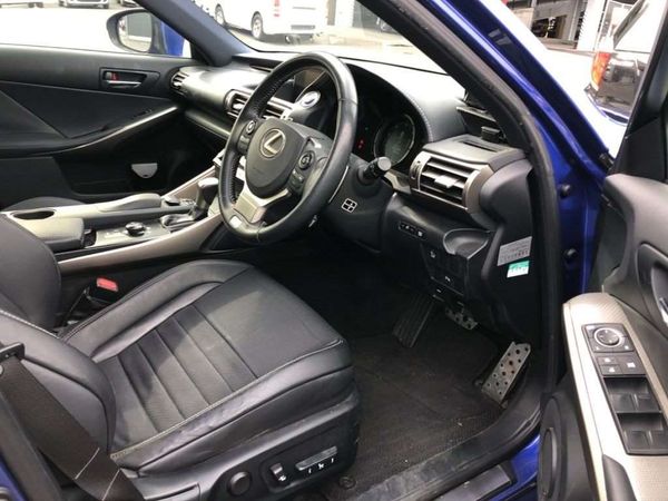 2013 Lexus IS 300h F-Sport.Radar cruise.Alarm.Leather.10 SRS Airbags.New tires. Carousel 4