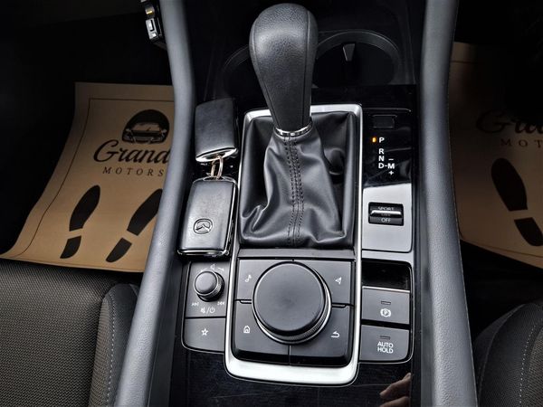 2023 Mazda 3 HUD.Rear camera.Radar cruise.Park sensors. Carousel 8