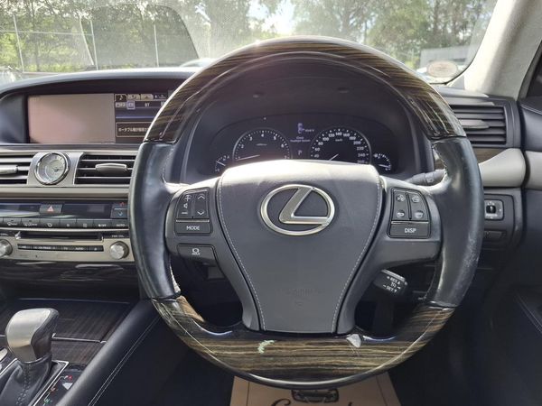 2013 Lexus LS 460 Mark Levinson.Leather.Cruise control.Park sens.Alarm. Carousel 5