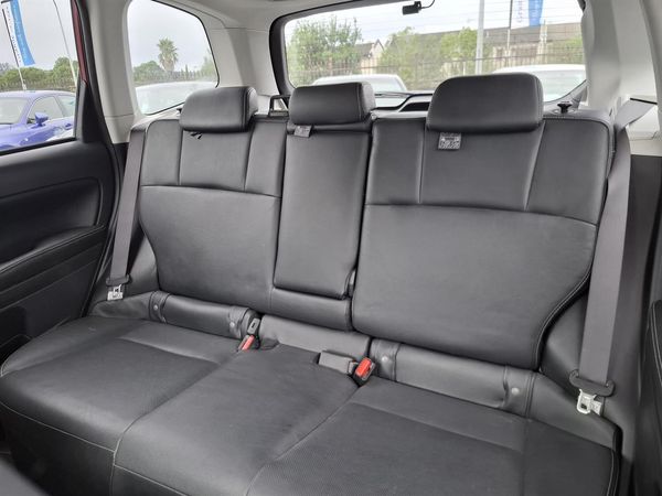 2013 Subaru Forester X-Mode.4WD.Eyesight.Leather.Radar cruise.Lane assist.Rear cam. Carousel 3