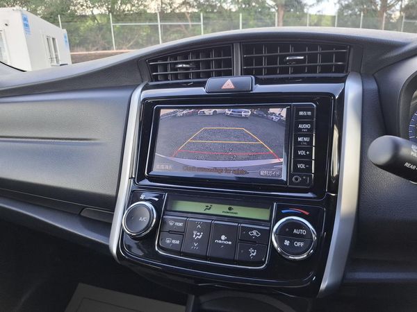 2017 Toyota Corolla Fielder.Hybrid.Lane assist.Safety radar.8 Airbags. Carousel 6