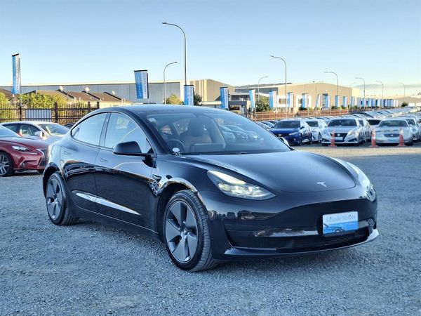 2021 Tesla Model 3 STANDARD RANGE PLUS. PANOROOF.