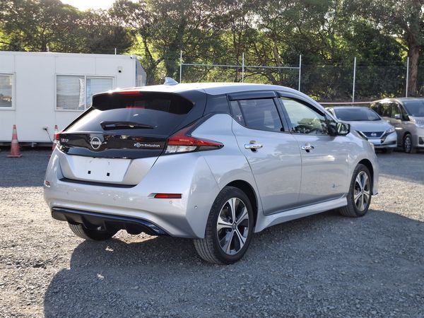 2021 Nissan Leaf 62KW 91,96% Soh E+G low km Carousel 17