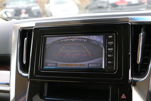 2019 Toyota Vellfire 8 seater.Rear cam.Radar cruise.Park sensors.8 Airbags. Carousel 7