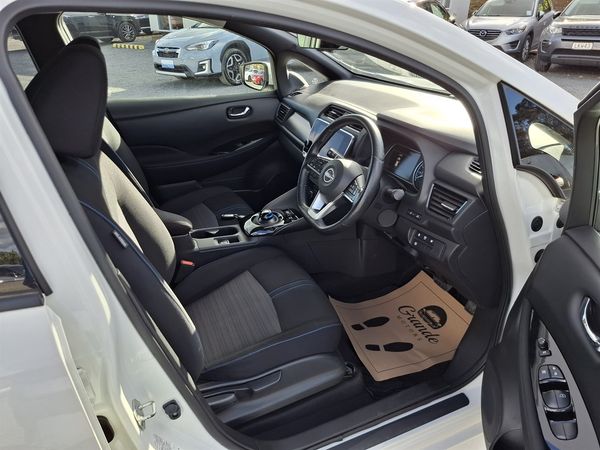 2022 Nissan Leaf 89,49% Grade 4,5 Carousel 1