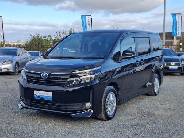 2014 Toyota Voxy Hybrid.Cruise control.Rear camera.7 seater.SRS Airbags. Carousel 12