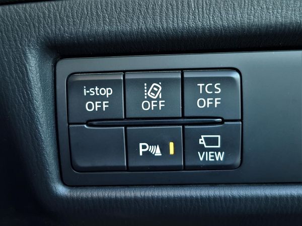 2018 Mazda CX-8 25S.7 seats.HUD.Safety radar.Lane assist.360°camera.Park sensors. Carousel 9