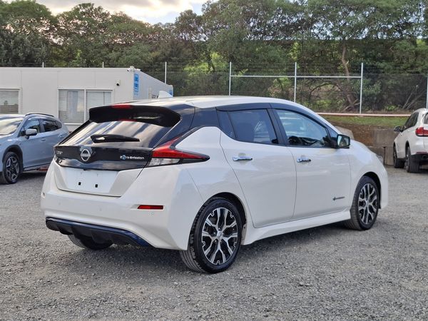 2021 Nissan Leaf 87.22% Soh English Grade 4,5 Cruise control Carousel 15