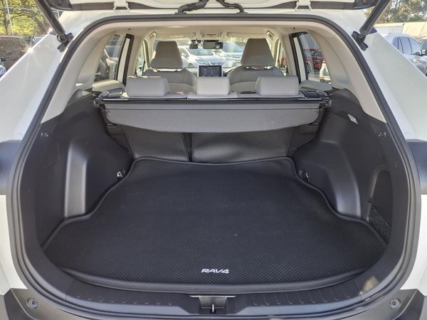 2020 Toyota RAV4 Hybrid.4WD.Leather.Lane assist.Radar cruise.Rear cam.Park sens.Alarm. Carousel 17