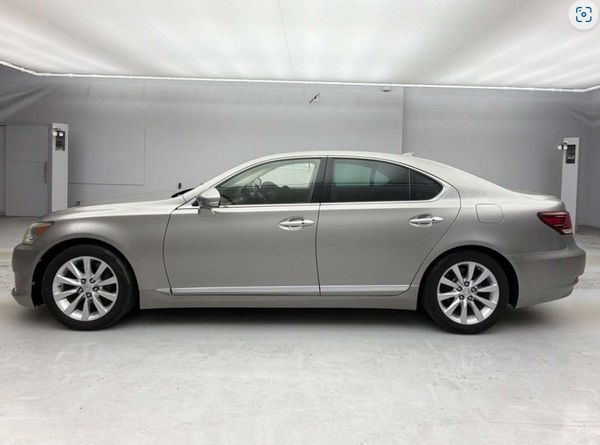 2013 Lexus LS 460 Transit Package C Pack I Carousel 5