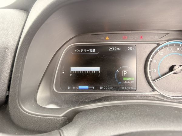 2022 Nissan Leaf Soh 89,44% Cruise Control Apple car player Carousel 4