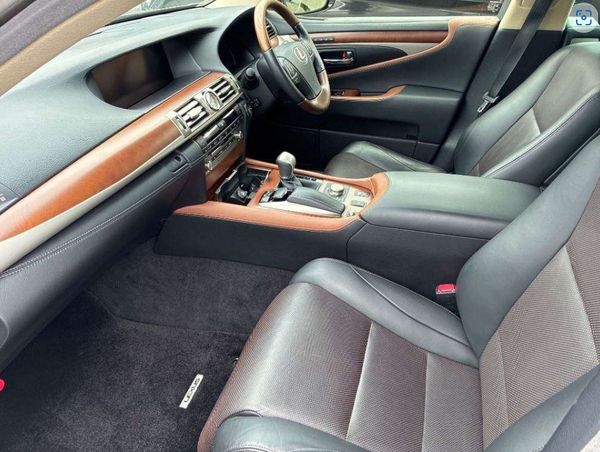 2013 Lexus LS 460 Transit Package C Pack I Carousel 7