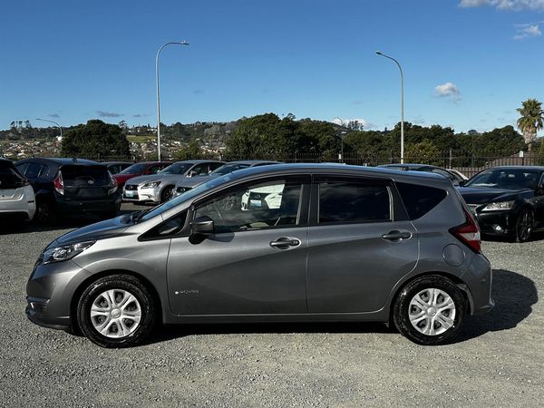 2017 Nissan Note E-power.Rear camera.Lane assist.Safety radar.Park sensors.Button start. Carousel 10