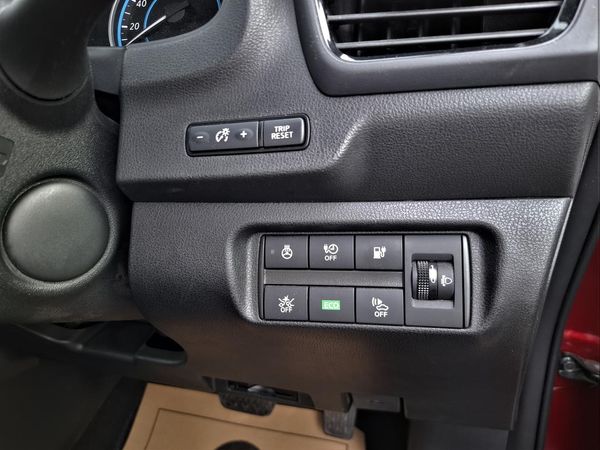 2017 Nissan Leaf 40KW.SOH 85%.Android/ApplePlay.360°camera.Safety radar.Park sensors. Carousel 7