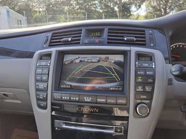 2006 Toyota Crown Athlete.Cruise control.Rear camera. Carousel 4