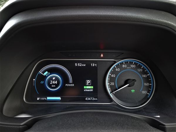 2017 Nissan Leaf 40KW.SOH 85%.Android/ApplePlay.360°camera.Safety radar.Park sensors. Carousel 8