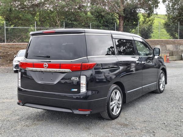 2013 Nissan Elgrand 250 Highway star.Rear camera.Button start. Carousel 16