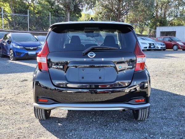 2017 Nissan Note E-power.Autech.LKA.Safety radar.Rooftop camera.Alloys. Carousel 16