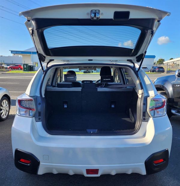 2013 Subaru XV HYBRID Carousel 3