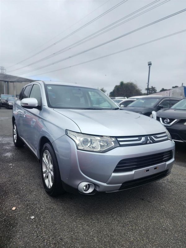 2013 Mitsubishi Outlander 7 seater 4WD