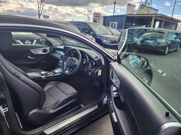 2017 Mercedes-Benz C 180 Coupe Carousel 1