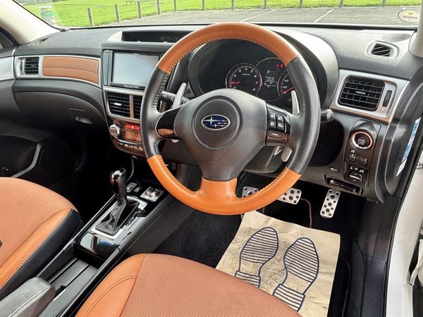 2015 Subaru Exiga Crossover 7 I-Eyesight Carousel 2