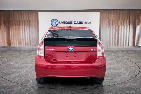 2014 Toyota Prius 1.8 Type S Facelift Carousel 16