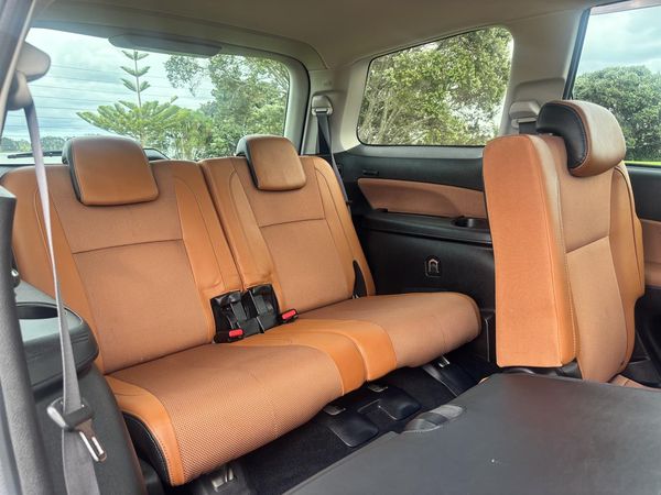 2015 Subaru Exiga Crossover 7 I-Eyesight Carousel 4