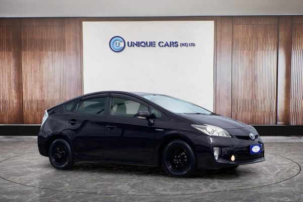 2014 Toyota Prius 1.8 Type S Facelift Carousel 11