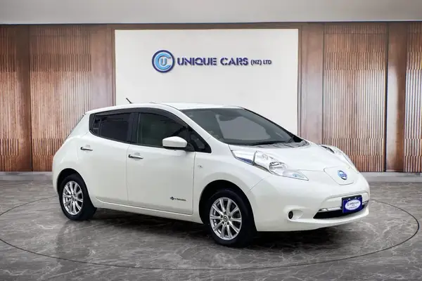 2016 Nissan Leaf 30X Side Airbags