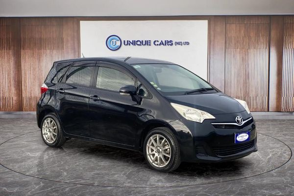2012 Toyota Ractis 1.3G Smart Stop Carousel 11