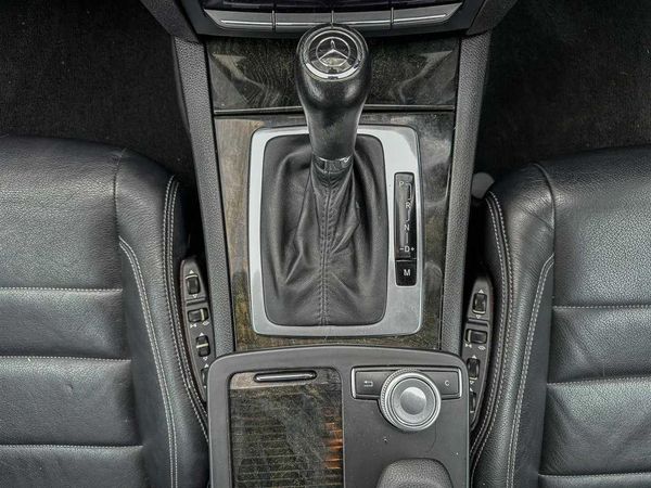 2010 Mercedes-Benz E250 CGI Blue Efficiency Carousel 9
