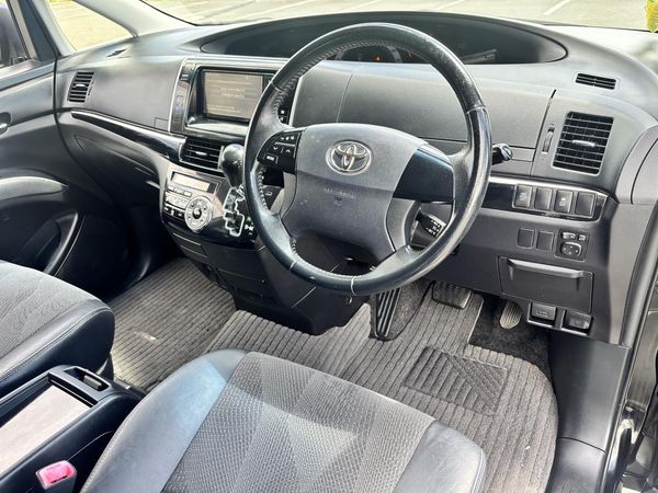2015 Toyota Estima 2.4 Aeras Facelift Carousel 2